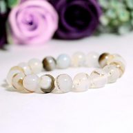 Vòng tay phong thủy đá mã não trắng